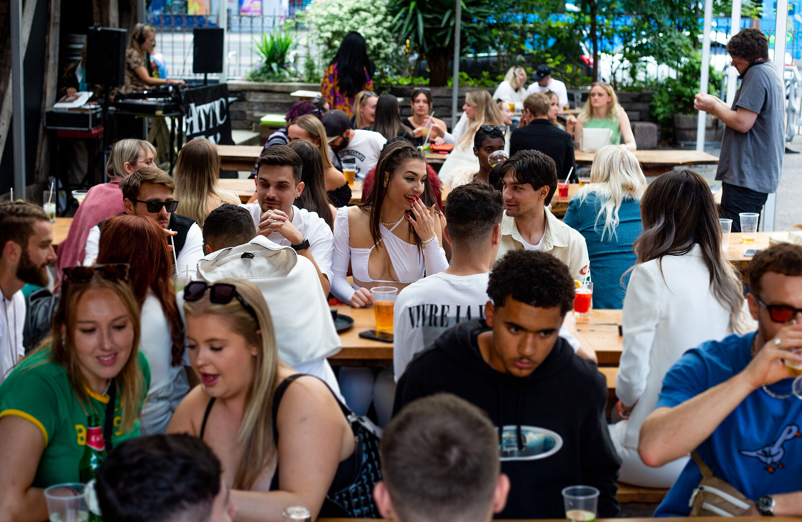 GLASSHOUSE: Bank Holiday Courtyard Social at The Full Moon & Attic Bar