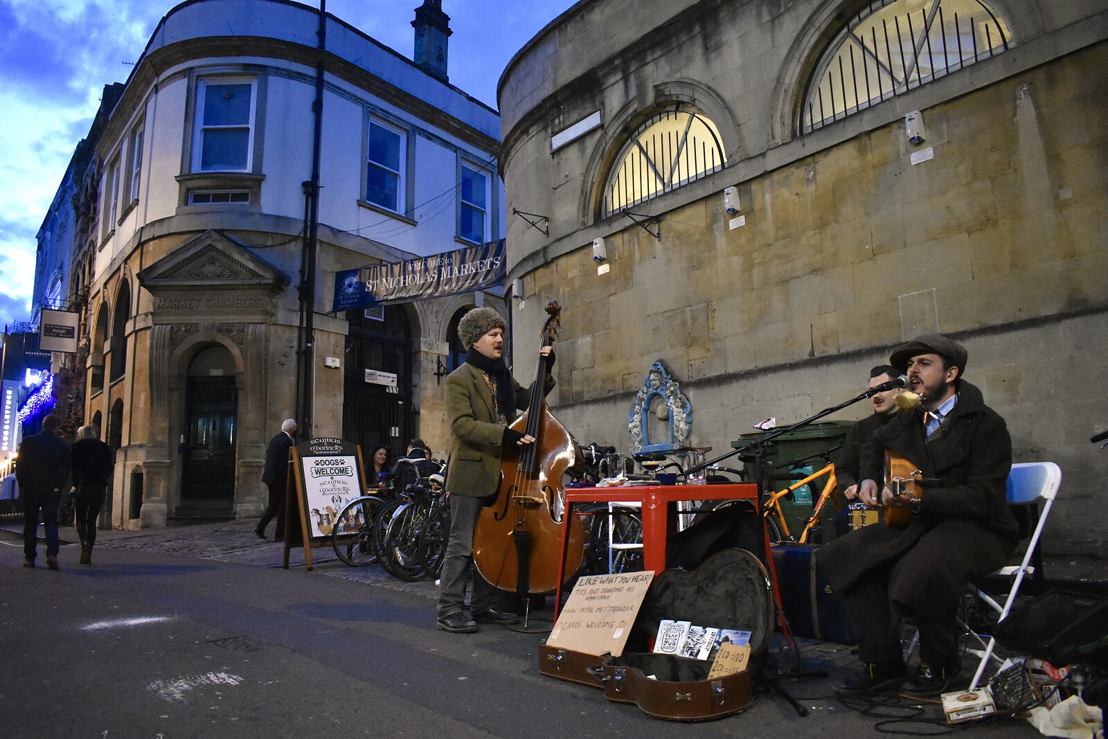 Eddy Cottridge - outdoor Blues at The Mothers Ruin