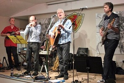 Blue Badgers - 6 piece acoustic folk at Red Monkey, Chandos Road